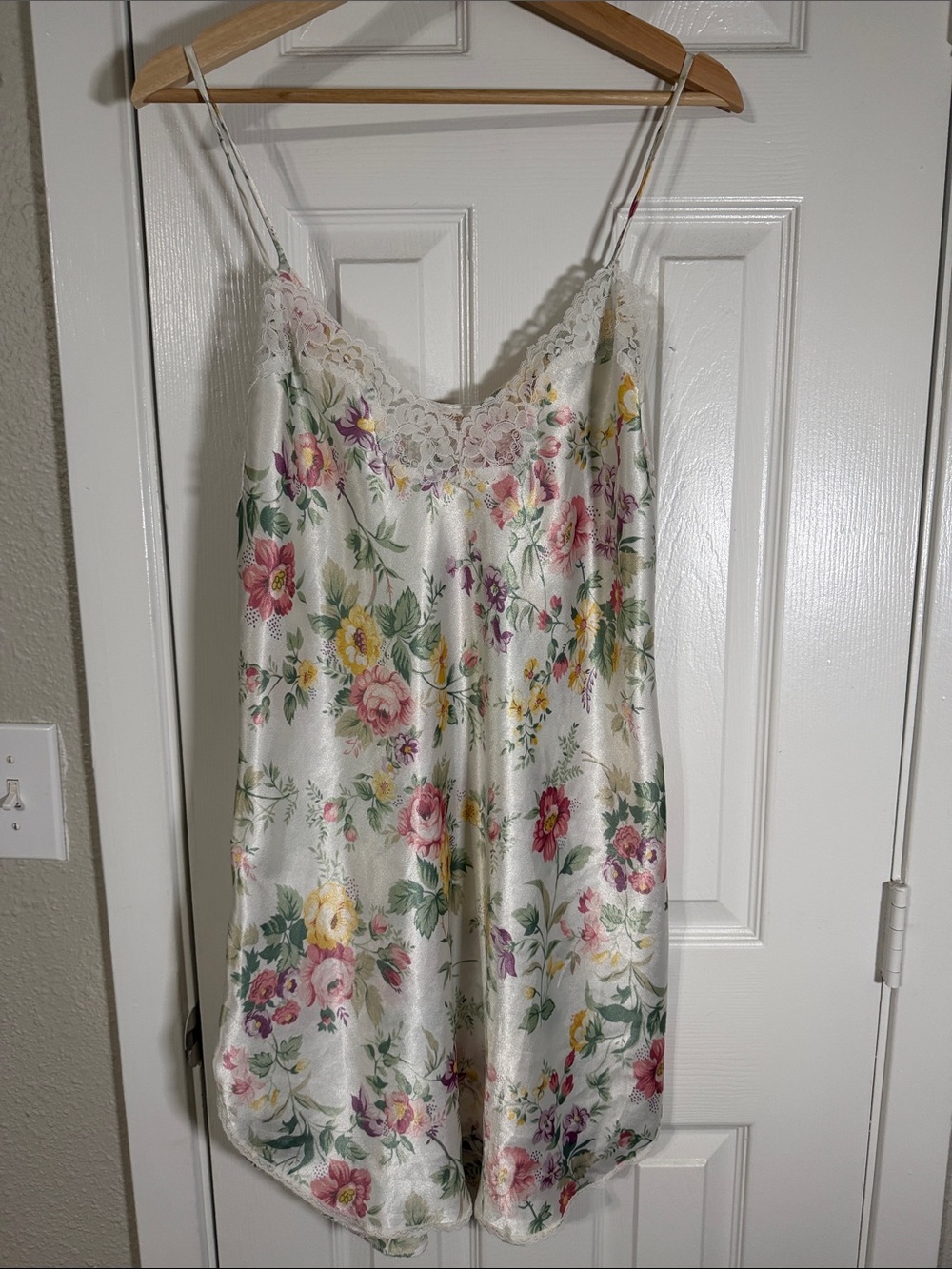 Vintage Barbizon Floral Satin Lace Camisole Sleep Dress Size Medium